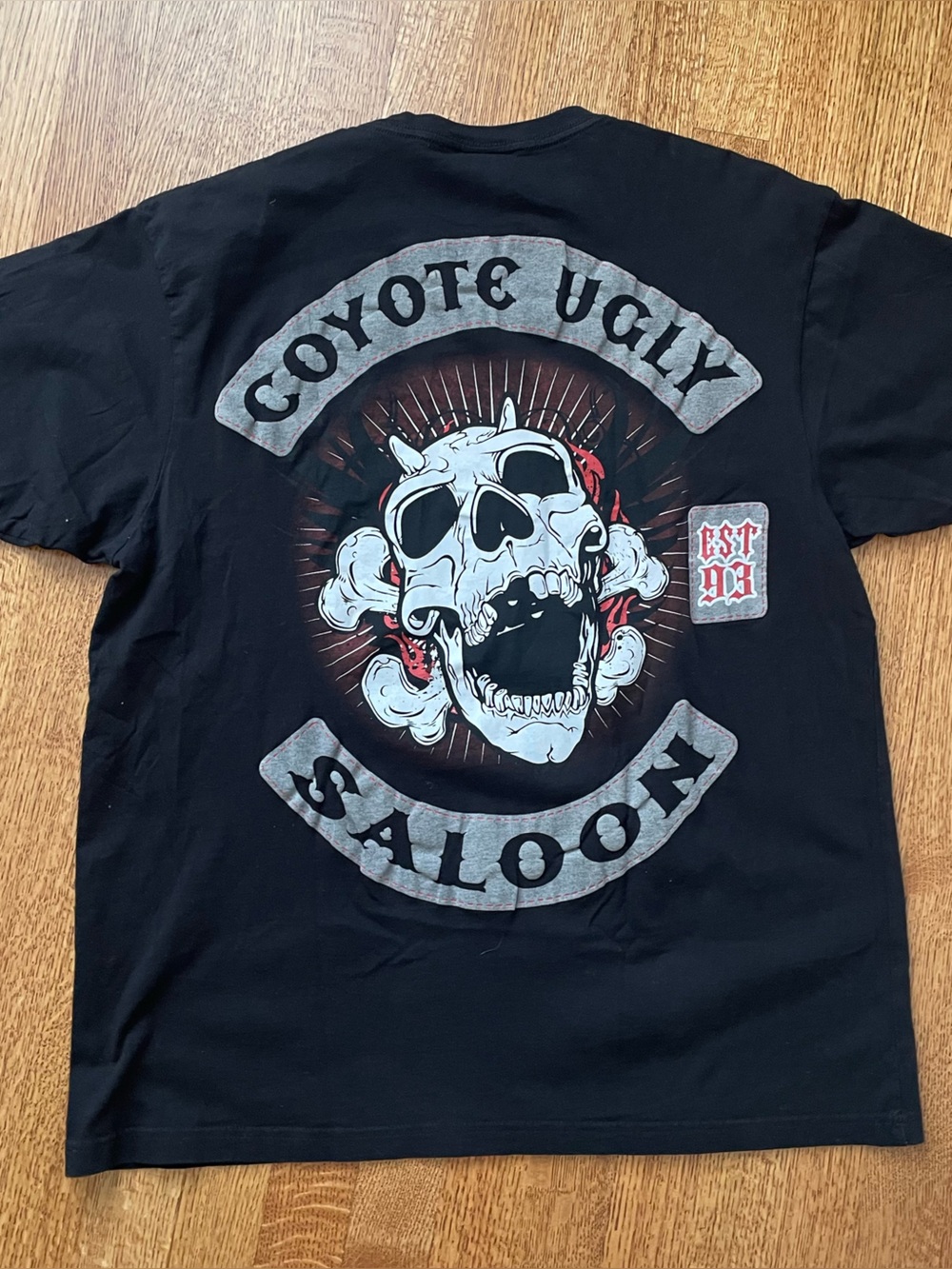 Coyote Ugly Saloon Mens XL T-Shirt Black Motorcycle Club Milwaukee Biker Chopper